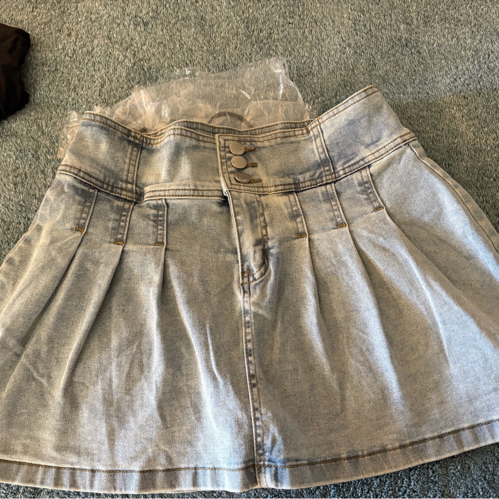 SHEIN Light Blue Denim Jeans